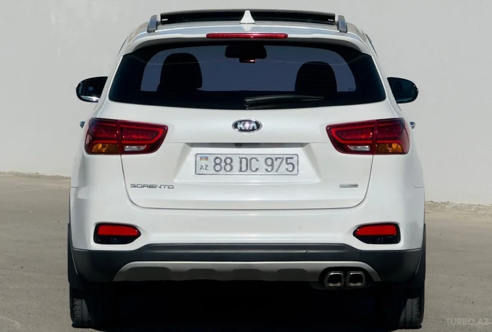 Kia Sorento — фото 3/4