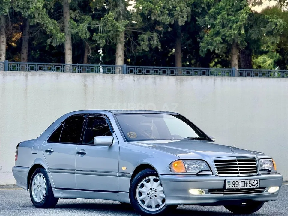 Mercedes C 200 — фото 3/4