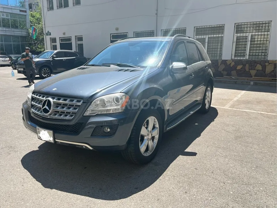 Mercedes ML 350 4MATIC — фото 3/4