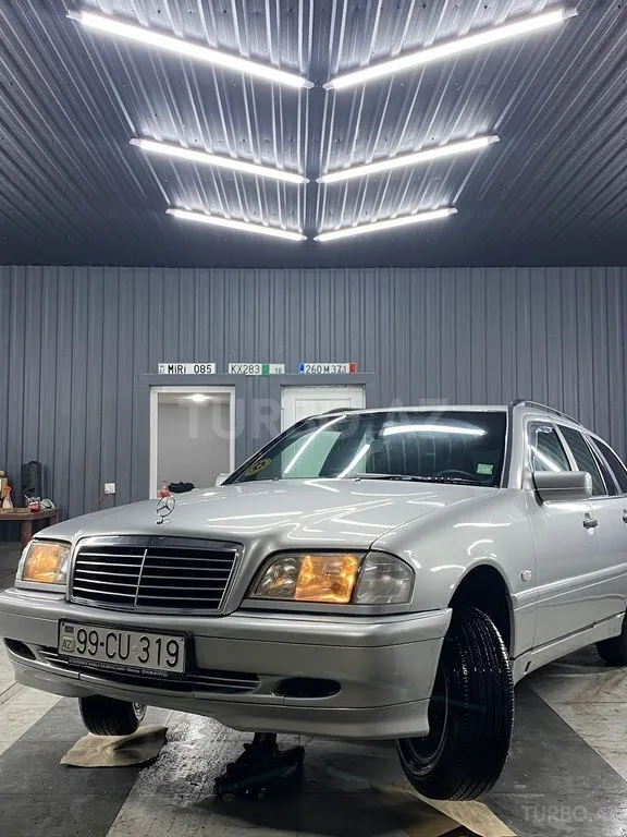 Mercedes C 200 — фото 3/4