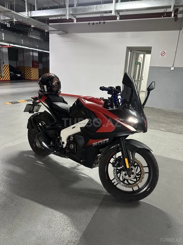 Bajaj Pulsar RS 200 — фото 2/4
