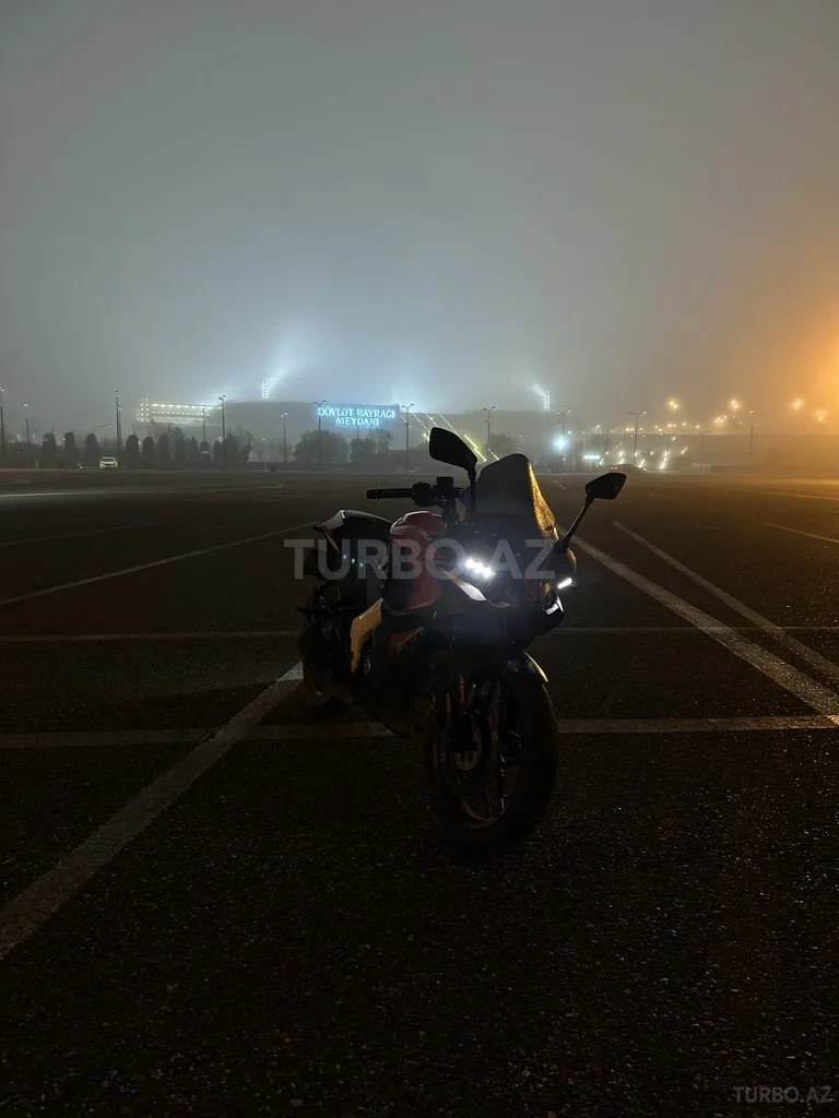 Bajaj Pulsar RS 200 — фото 4/4