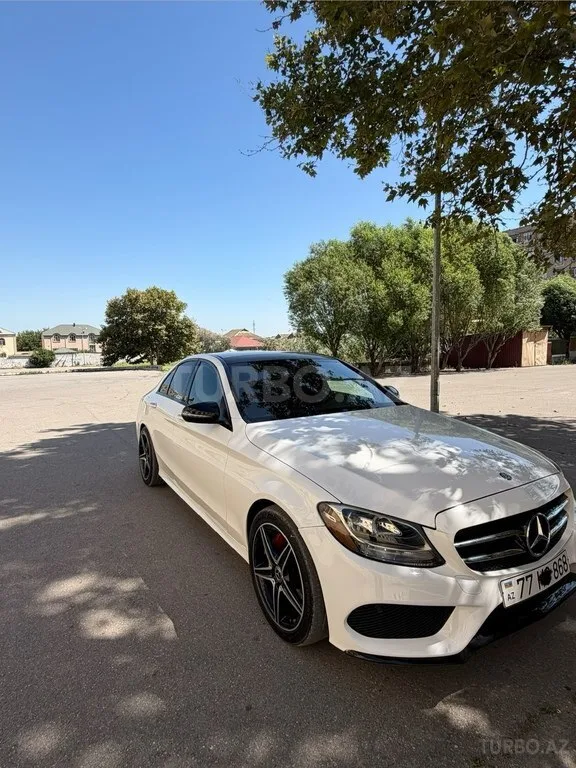 Mercedes C 300 4MATIC — фото 3/4