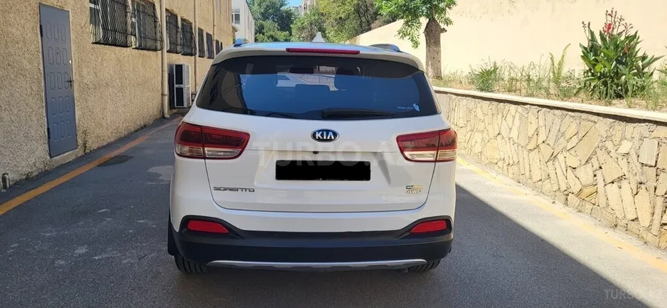 Kia Sorento — фото 3/4