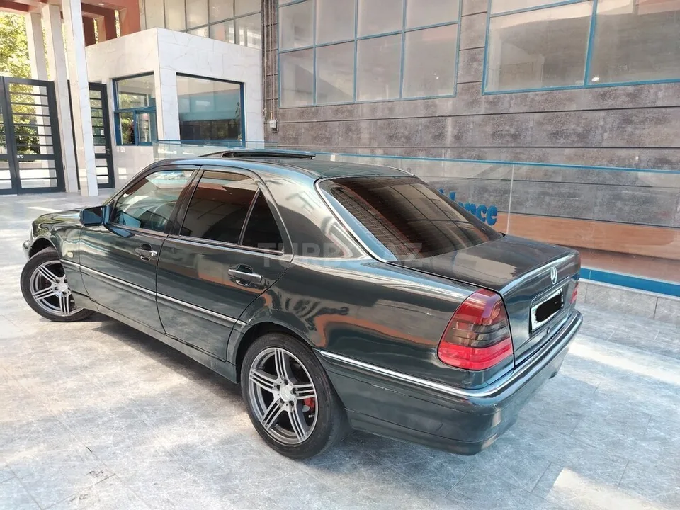 Mercedes C 180 — фото 4/4