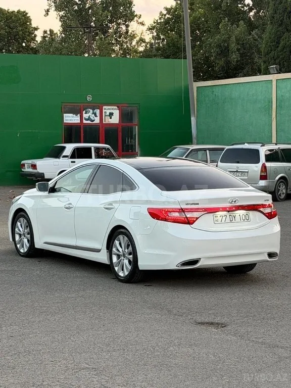 Hyundai Azera — фото 3/4