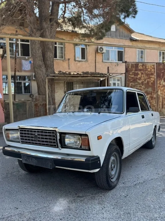 LADA (VAZ) 2107 — фото 1/4
