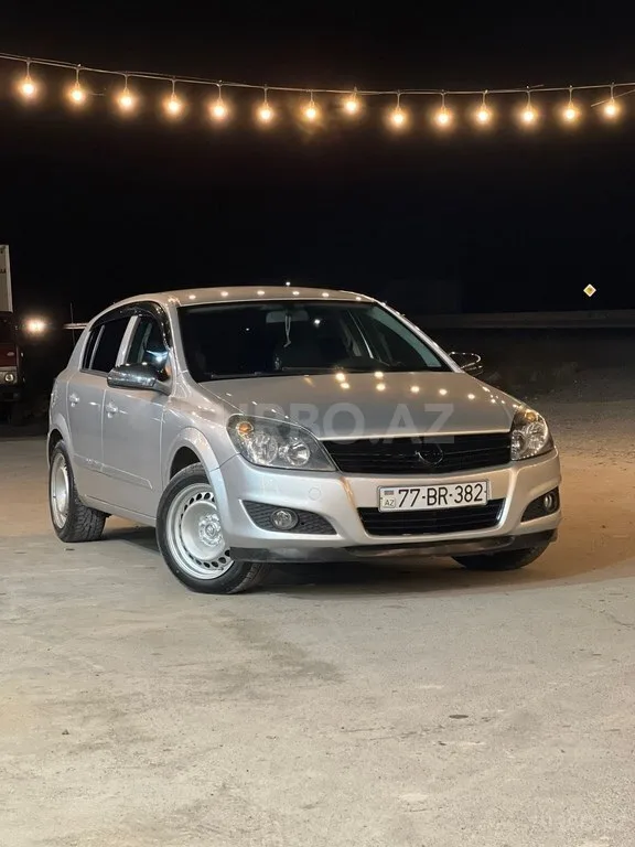 Opel Astra — фото 4/4