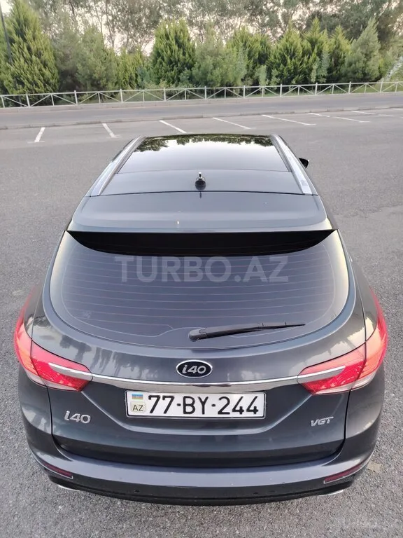 Hyundai i40 — фото 2/4