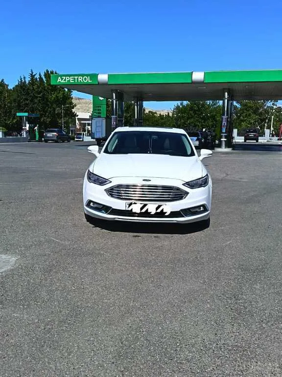 Ford Fusion (North America) — foto 1/4