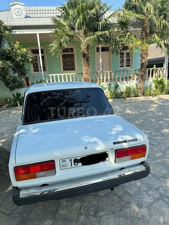 LADA (VAZ) 2107 — foto 2/4