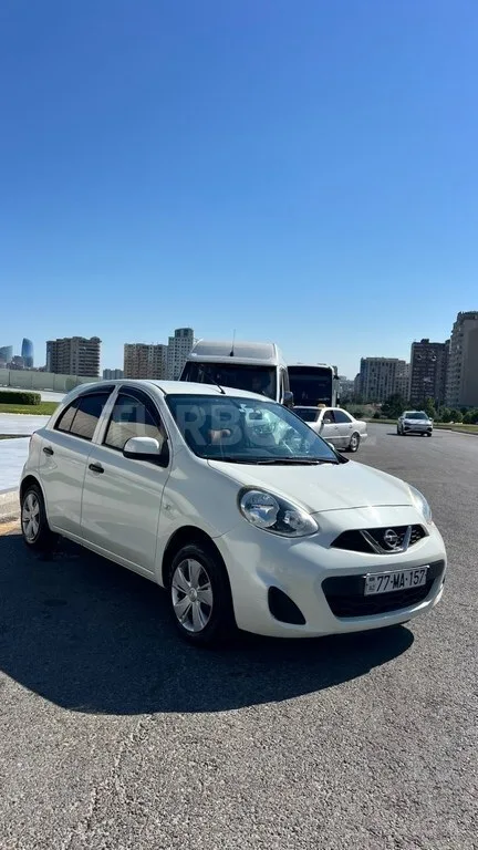 Nissan March — фото 1/4