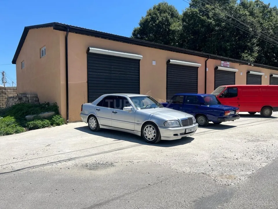 Mercedes C 200 — фото 3/4