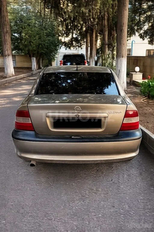 Opel Vectra — foto 2/4