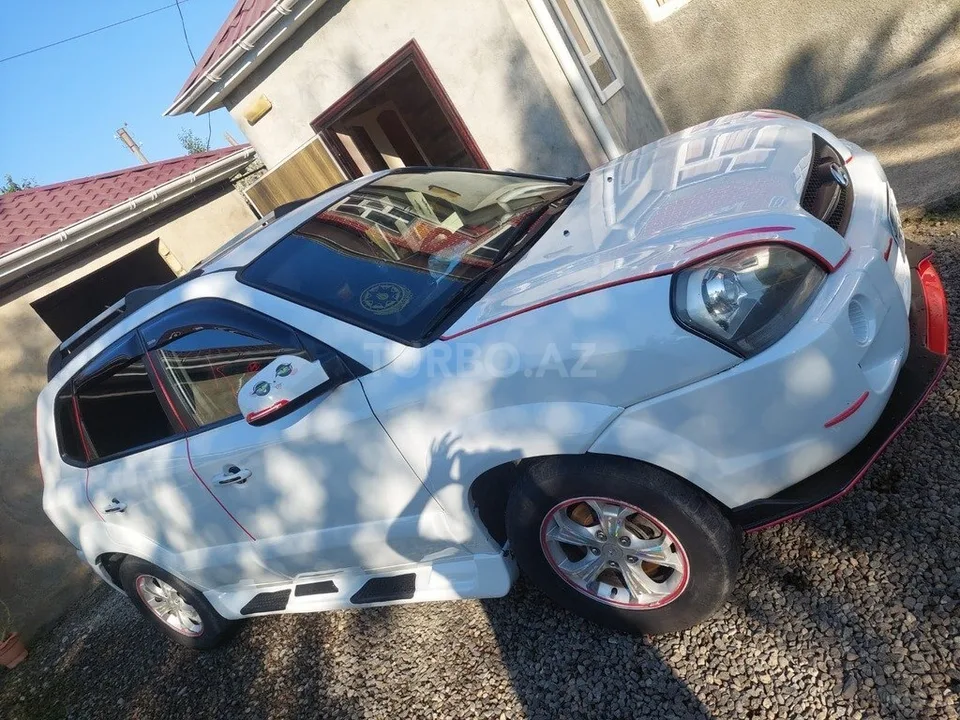 Hyundai Tucson — фото 4/4