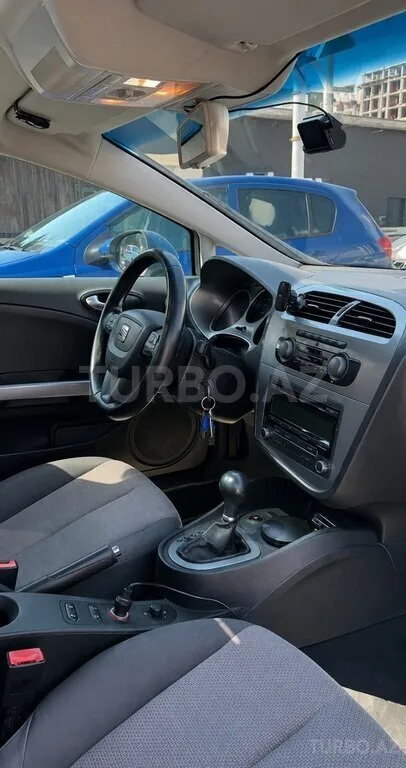 SEAT Leon — foto 4/4