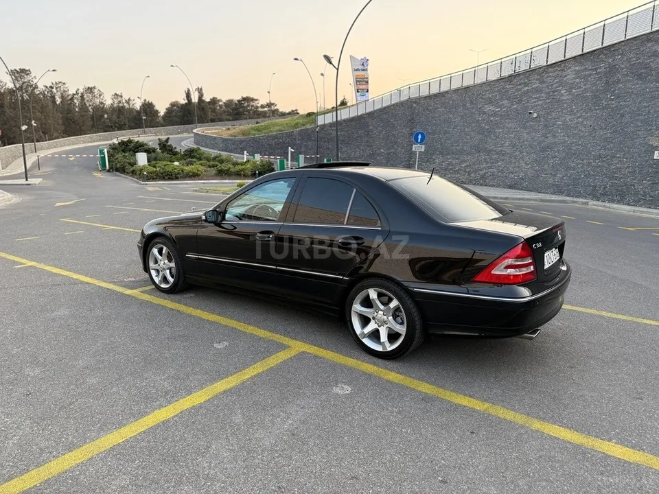 Mercedes C 230 — фото 4/4