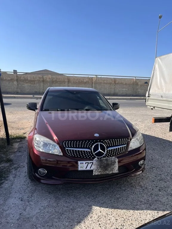 Mercedes C 300 — фото 1/4