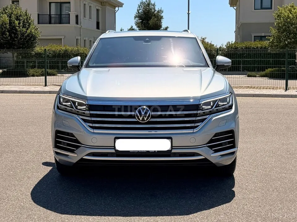 Volkswagen Touareg — фото 2/4