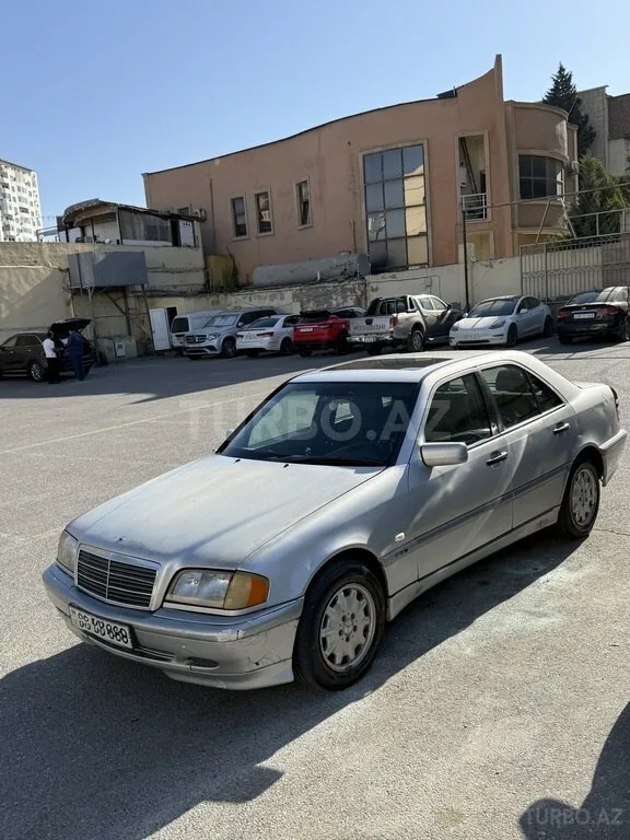 Mercedes C 220 — фото 4/4