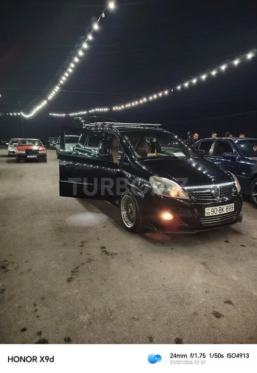 Opel Zafira — фото 2/4