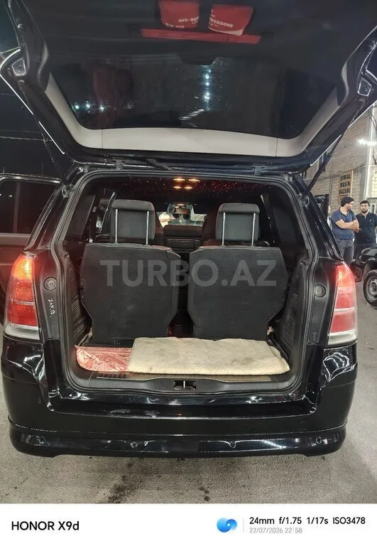 Opel Zafira — фото 4/4