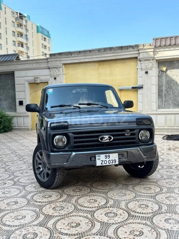 LADA (VAZ) Niva — фото 1/4