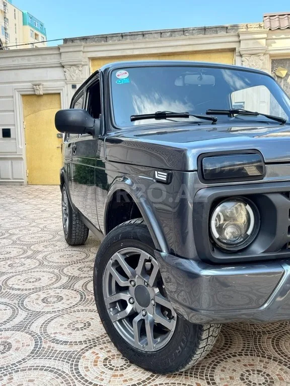 LADA (VAZ) Niva — фото 3/4