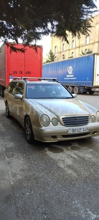 Mercedes E 240 — фото 4/4