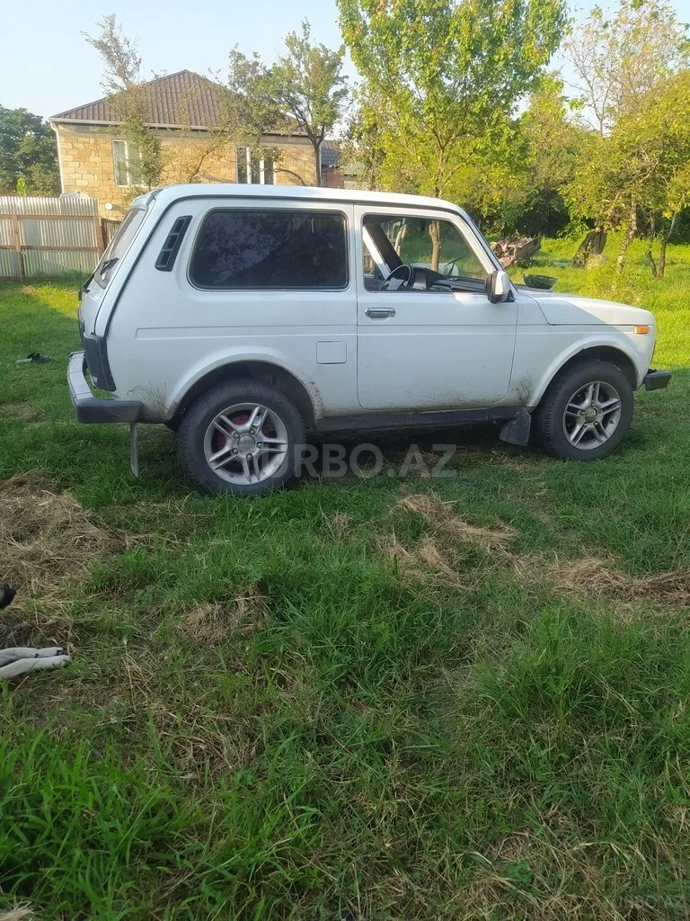 LADA (VAZ) Niva — фото 3/4
