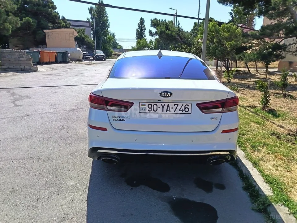 Kia Optima — фото 2/4