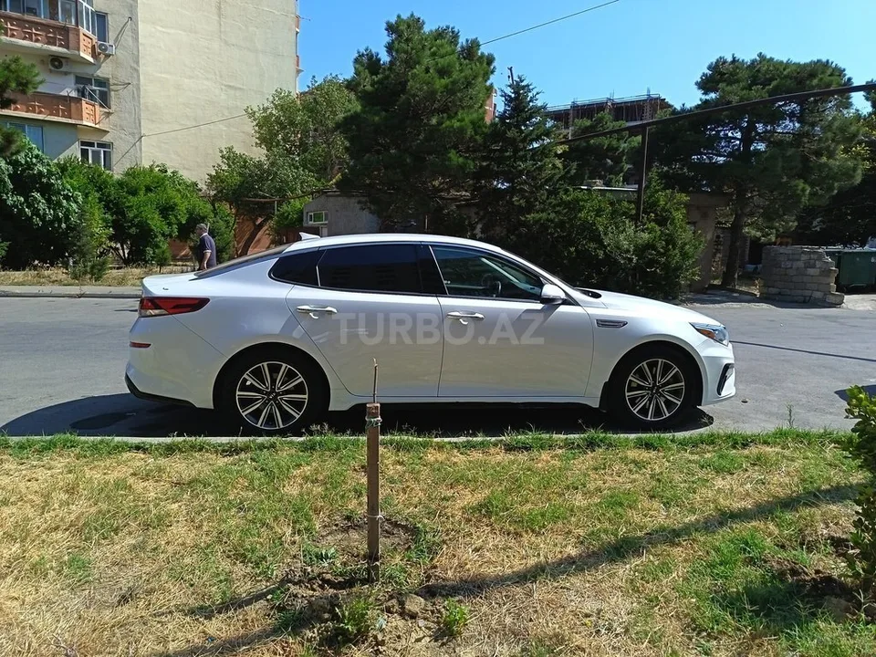 Kia Optima — фото 3/4