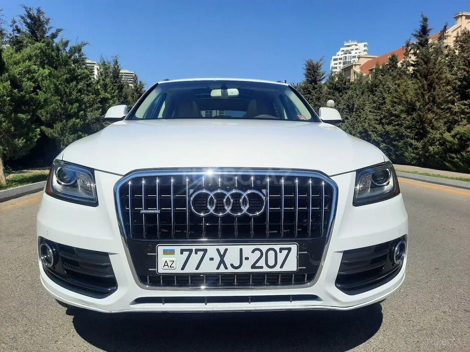 Audi Q5 — фото 1/4