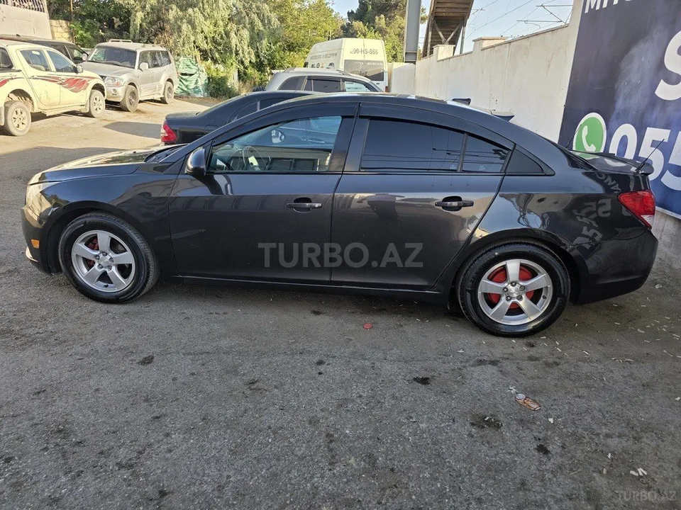 Chevrolet Cruze — foto 2/4