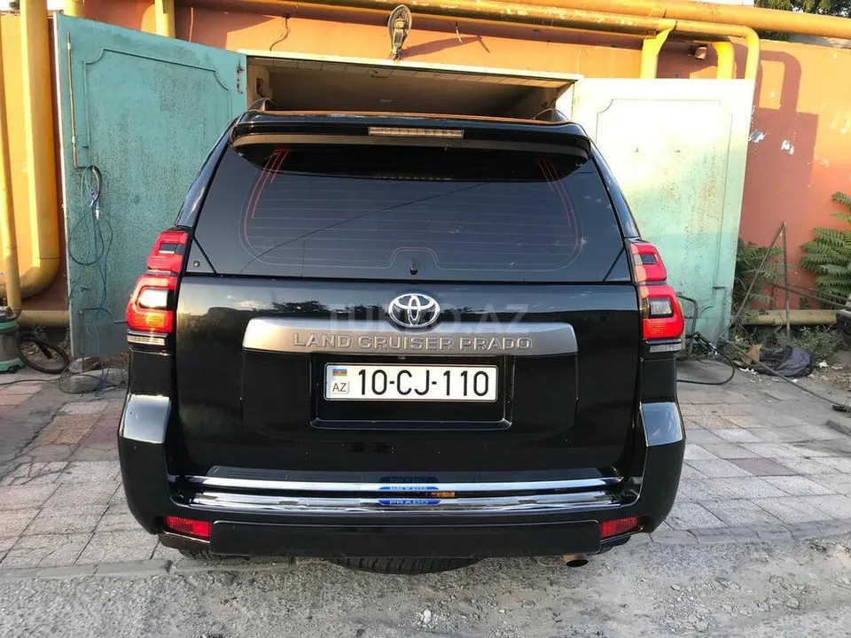 Toyota Land Cruiser Prado — фото 2/4