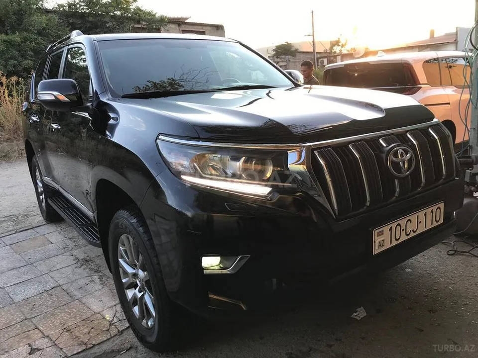 Toyota Land Cruiser Prado — фото 3/4