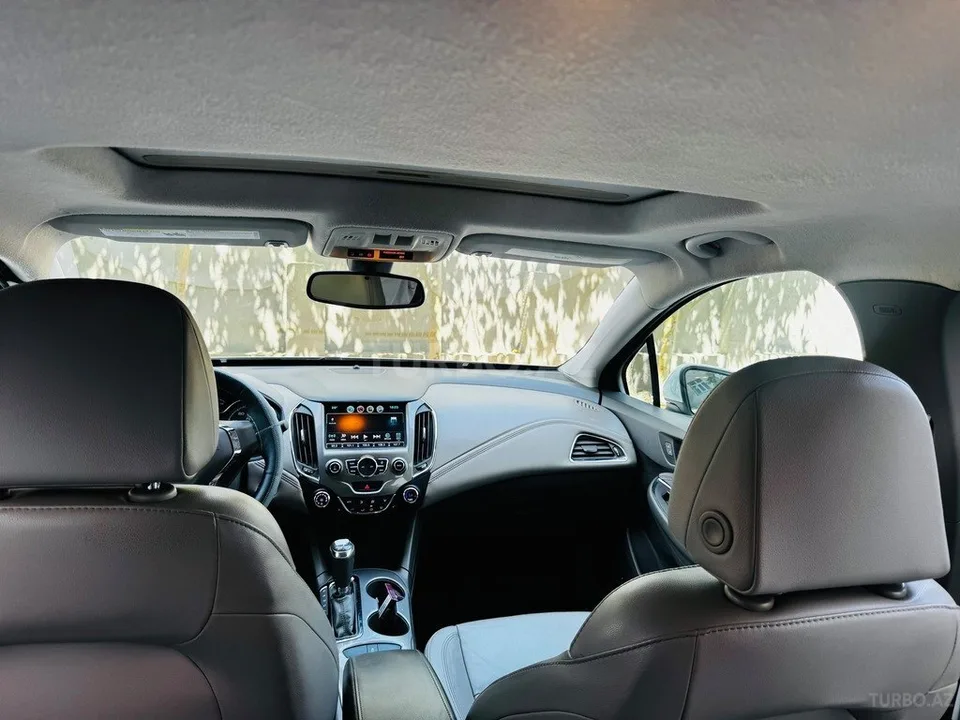 Chevrolet Cruze — foto 3/4