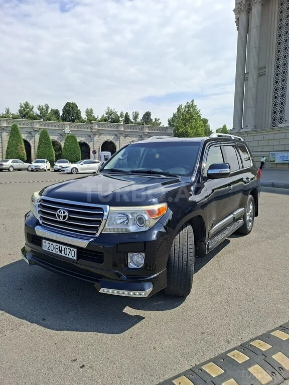 Toyota Land Cruiser — foto 3/4