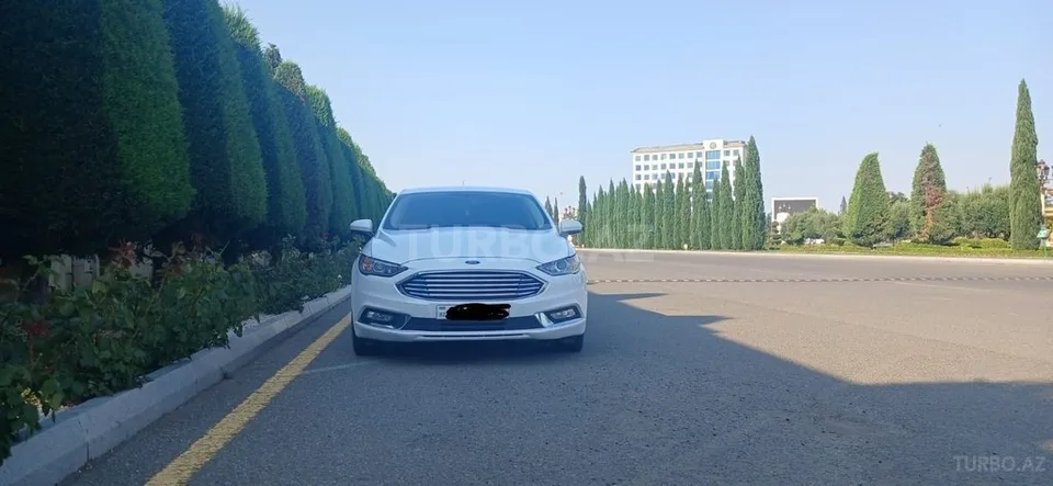 Ford Fusion (North America) — foto 3/4