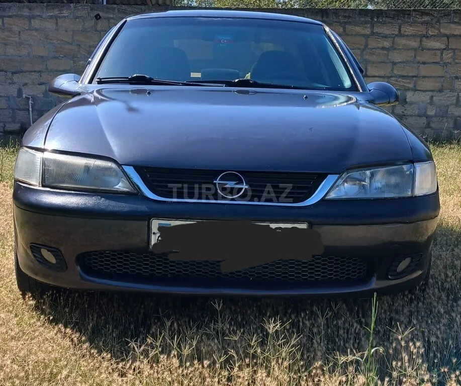 Opel Vectra — фото 1/4
