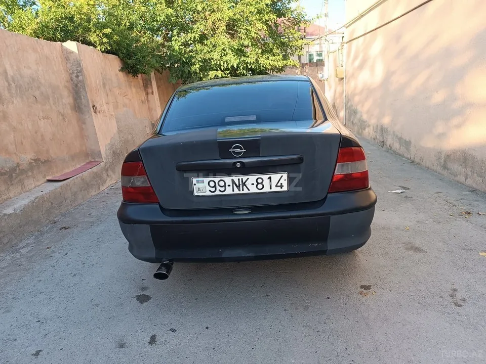 Opel Vectra — фото 4/4