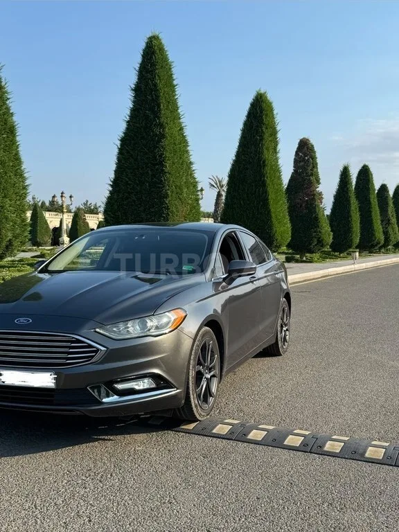 Ford Fusion (North America) — foto 2/4