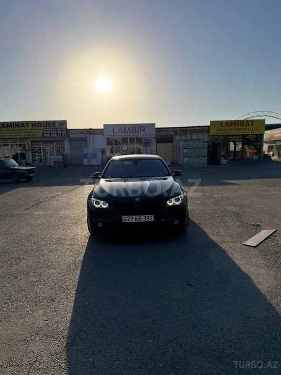 BMW 528 — фото 1/4