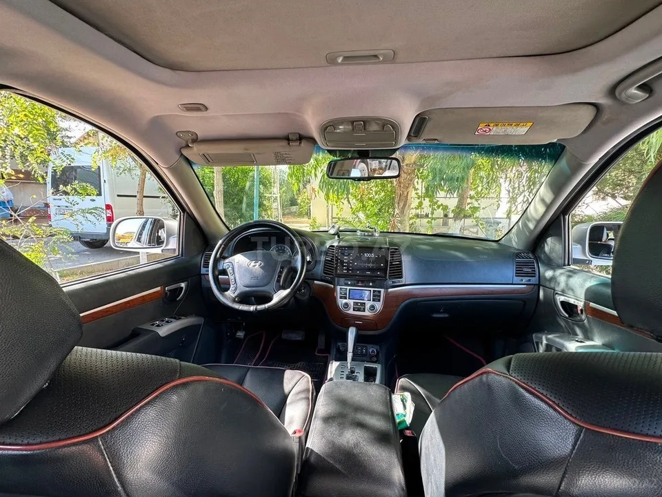 Hyundai Santa Fe — фото 4/4
