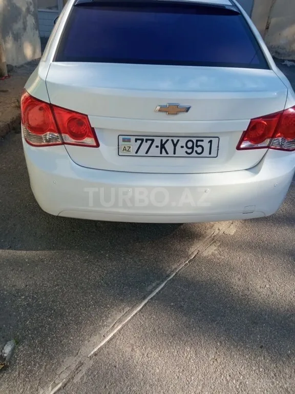 Chevrolet Cruze — foto 2/4