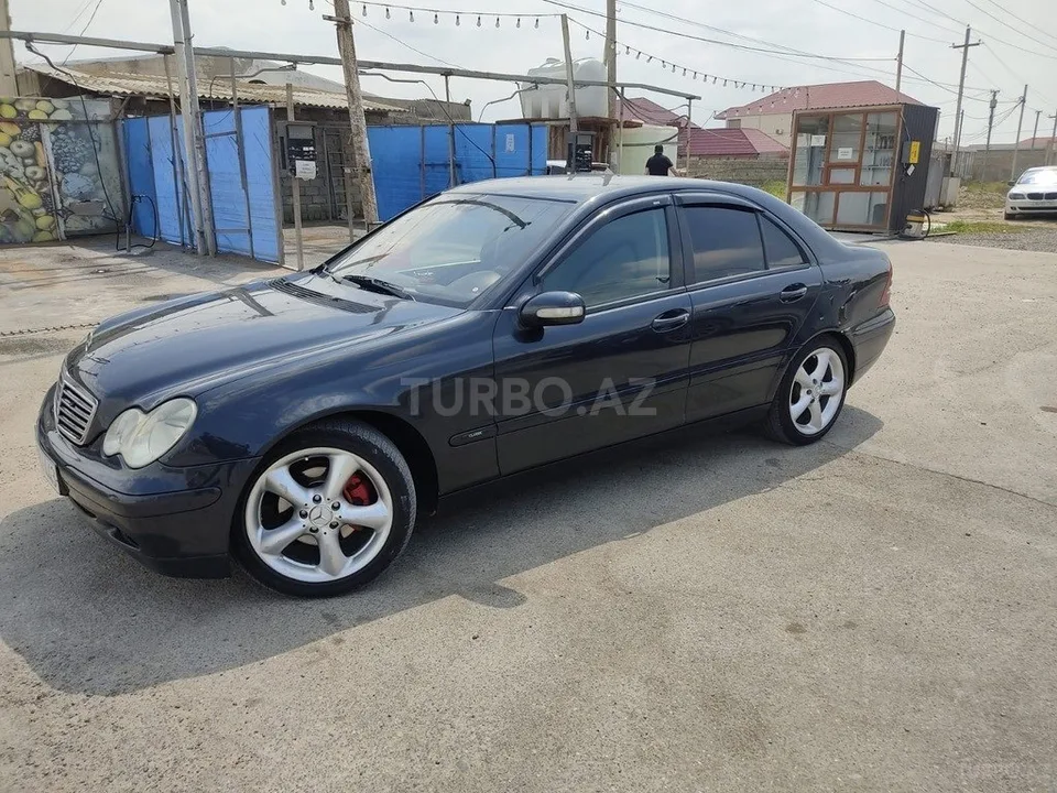 Mercedes C 200 — фото 4/4