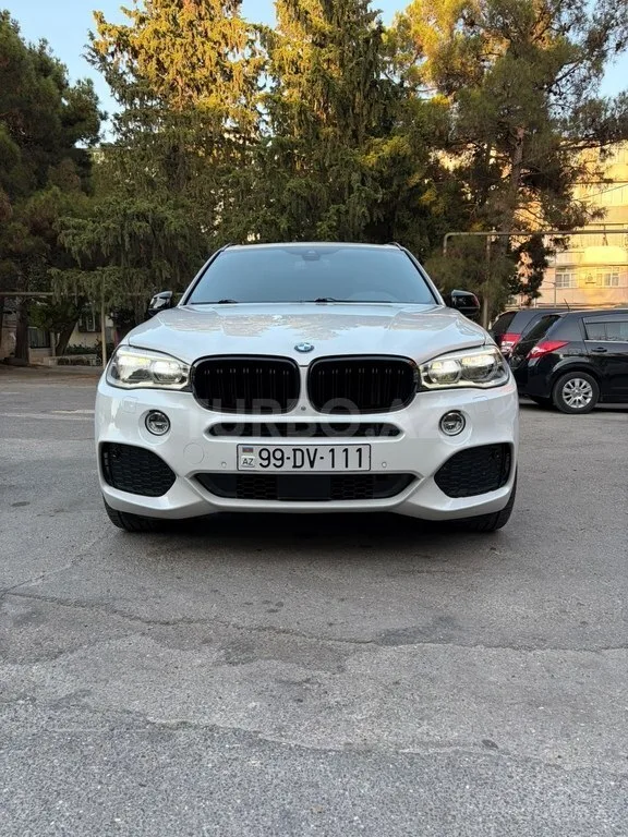 BMW X5 — foto 1/4