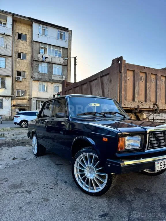 LADA (VAZ) 2107 — фото 1/4