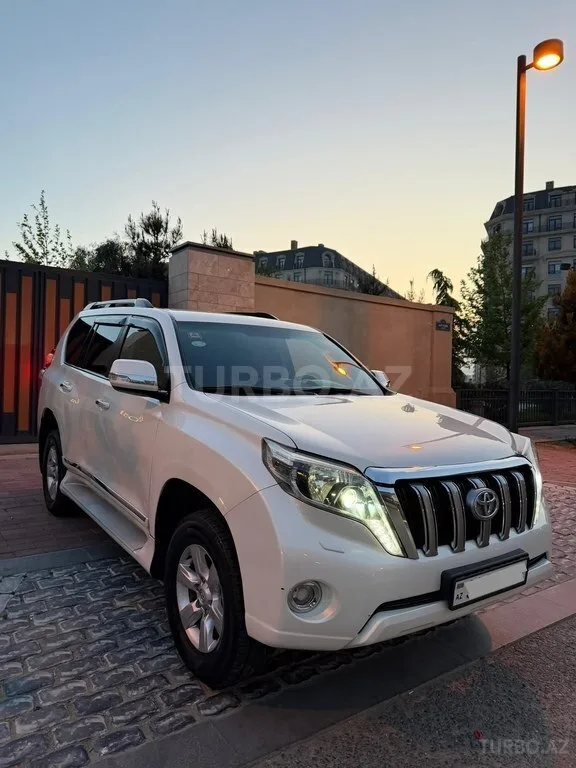 Toyota Land Cruiser Prado — фото 4/4