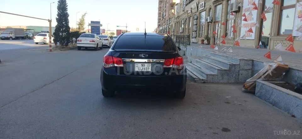 Chevrolet Cruze — foto 2/4